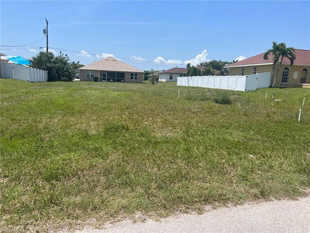 1816 SW 3rd PL CAPE CORAL, FL 33991