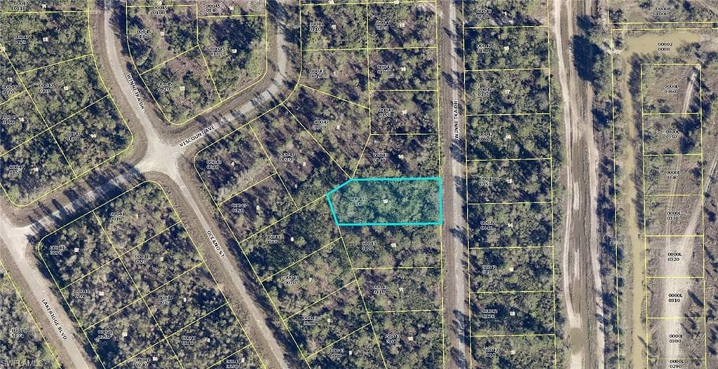 2129 Winnetka DR LEHIGH ACRES, FL 33972