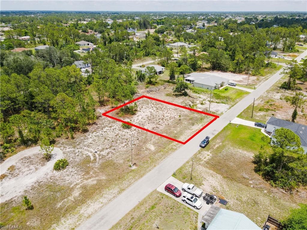 3810 39th ST SW LEHIGH ACRES, FL 33976
