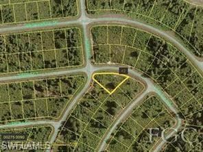 1893 La Roda AVE LEHIGH ACRES, FL 33972