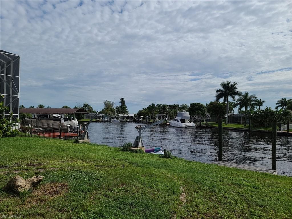 5937 SW 1st CT CAPE CORAL, FL 33914