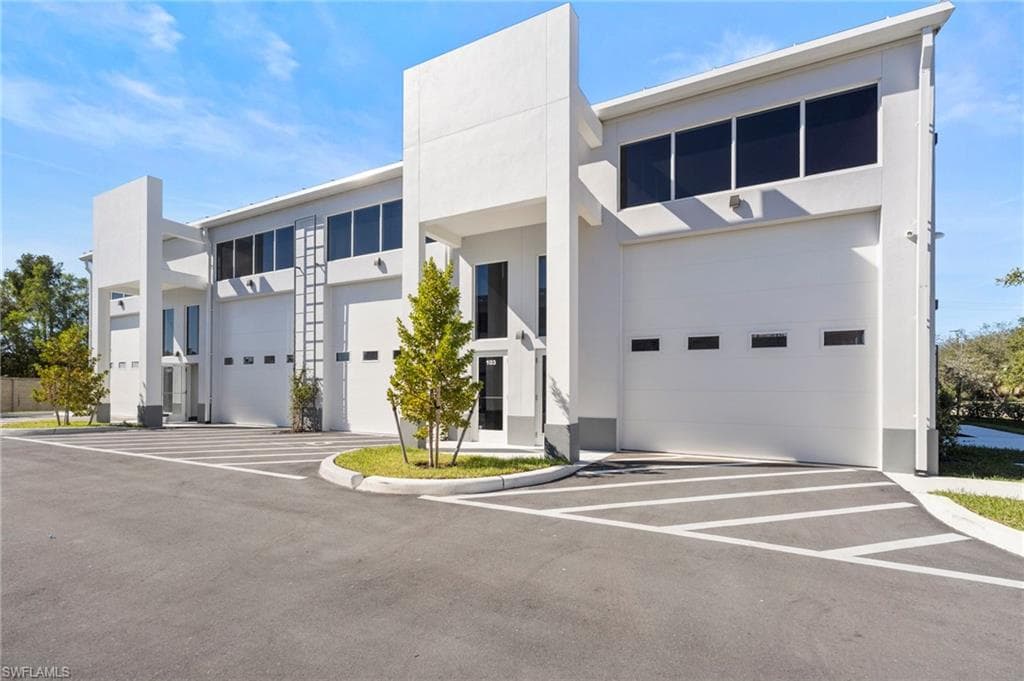 3584 Plover AVE 102 NAPLES, FL 34117