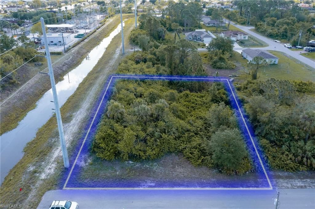 51 Connie AVE S LEHIGH ACRES, FL 33976