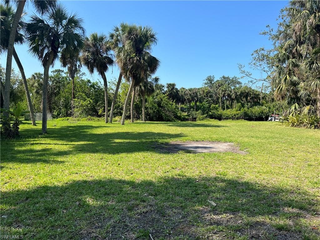 9470 Colony DR NORTH FORT MYERS, FL 33917