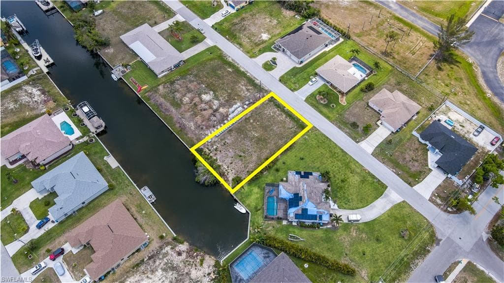 3429 17th PL CAPE CORAL, FL 33914