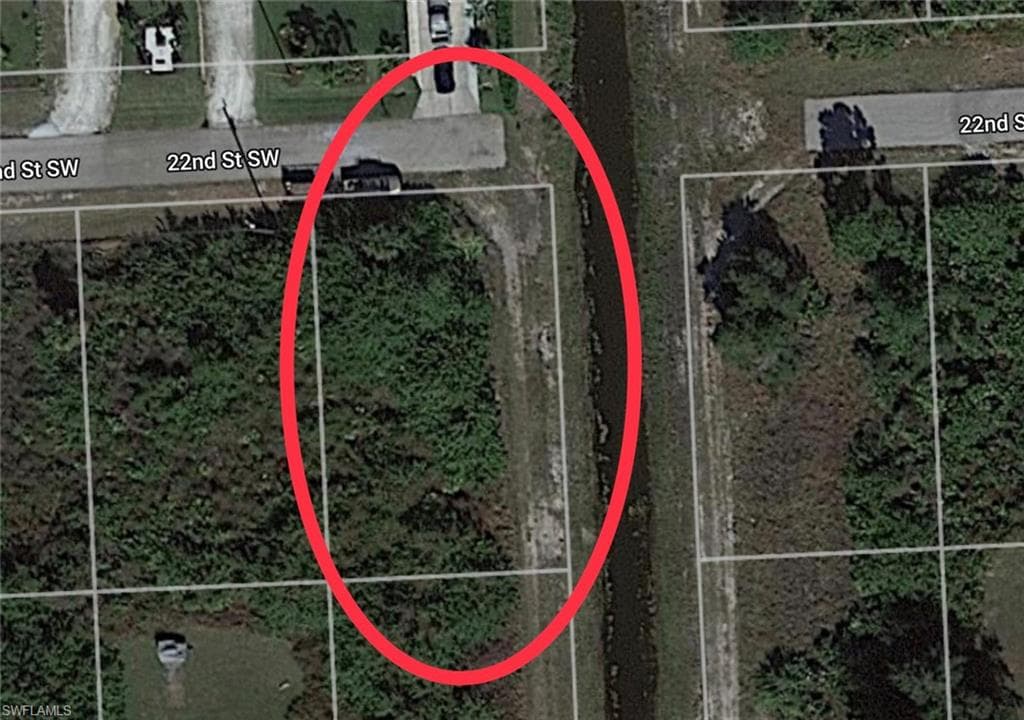 2701 22nd ST SW LEHIGH ACRES, FL 33976
