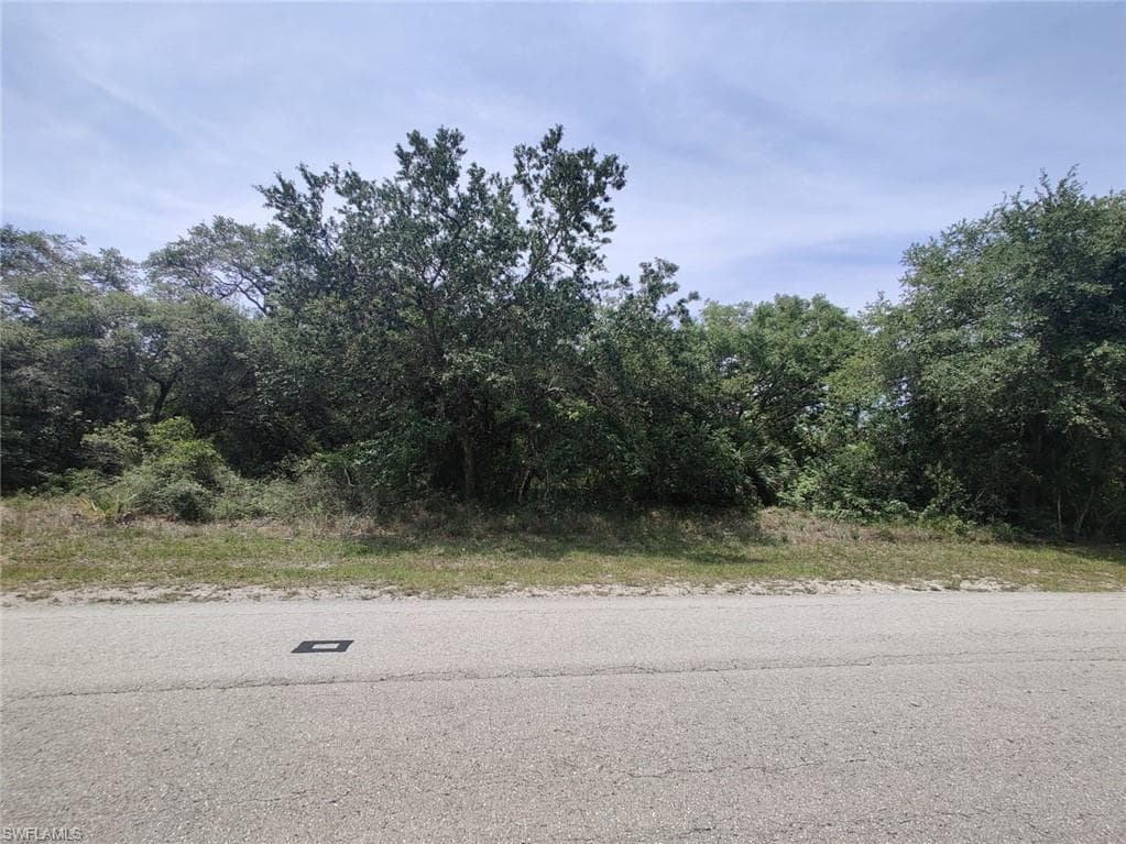 3204 E 18th ST LEHIGH ACRES, FL 33972