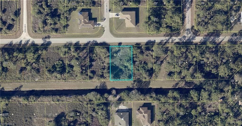752 Calumet ST E LEHIGH ACRES, FL 33974