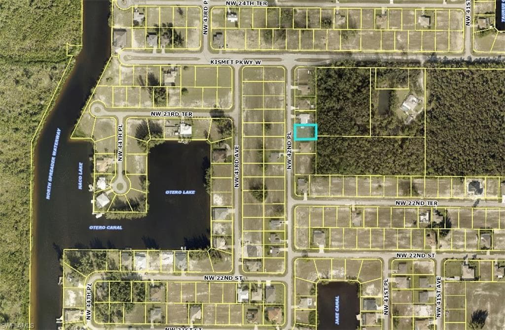 2305 NW 42nd PL CAPE CORAL, FL 33993