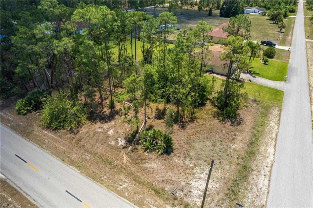 800 E 14th ST LEHIGH ACRES, FL 33972