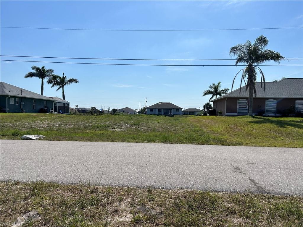 1019 NW 9th PL CAPE CORAL, FL 33993