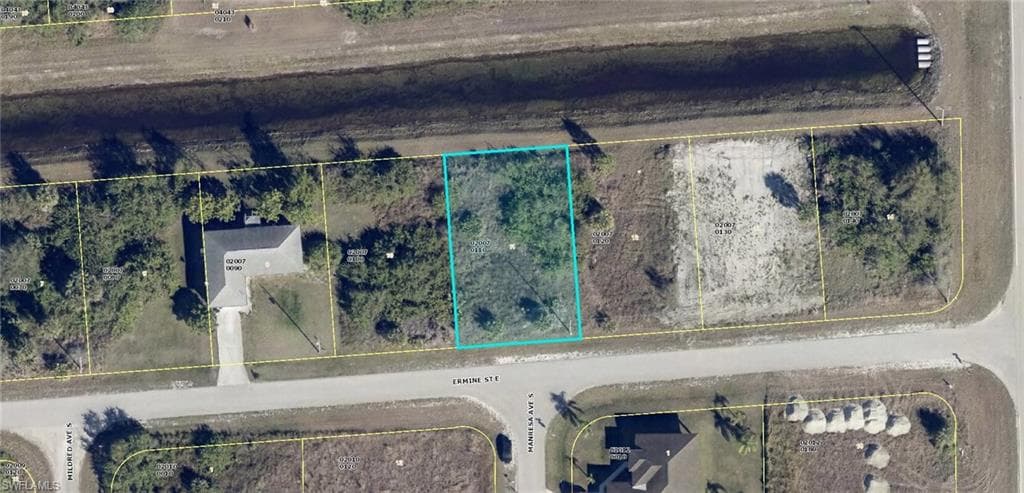 1153 Ermine ST E LEHIGH ACRES, FL 33974