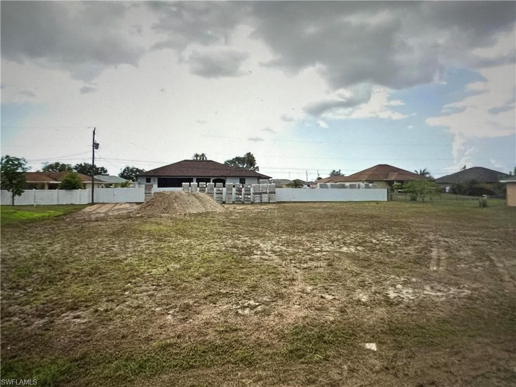 2016 17th PL CAPE CORAL, FL 33909