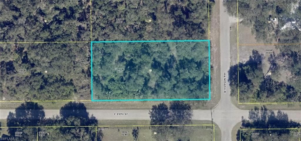1901 Jefferson AVE LEHIGH ACRES, FL 33972