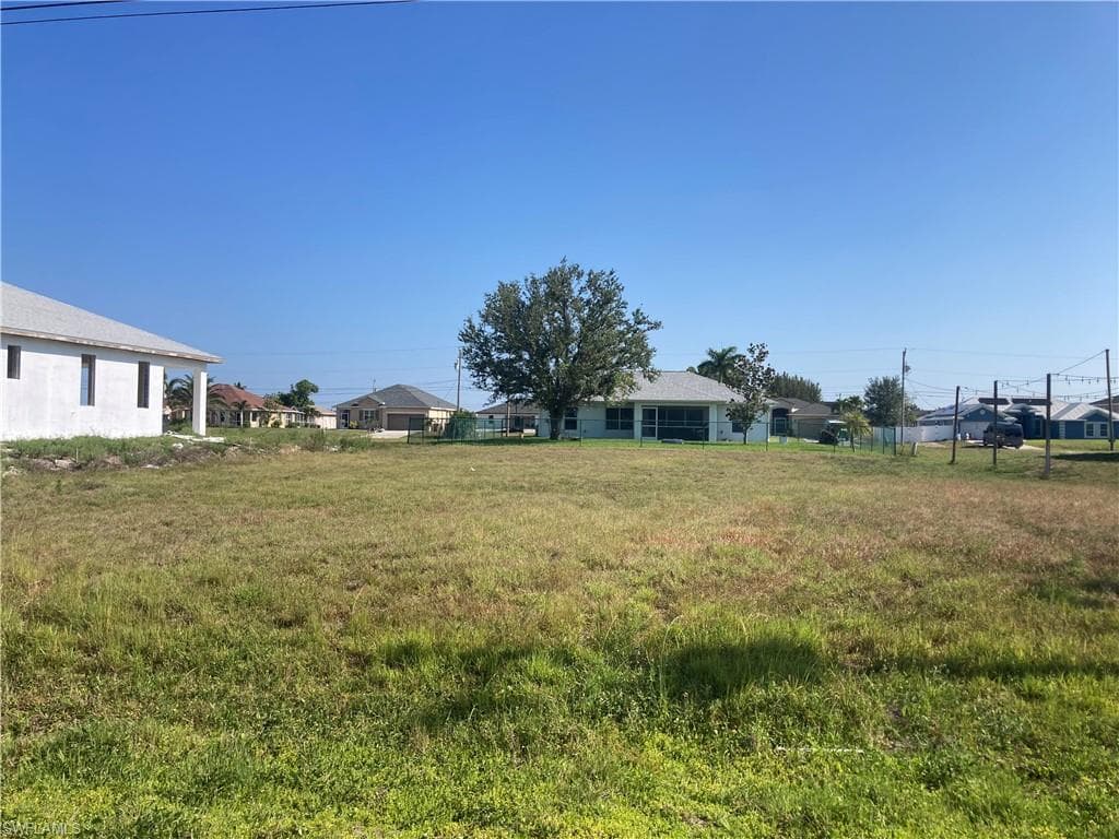 2001 NW Embers TER CAPE CORAL, FL 33993