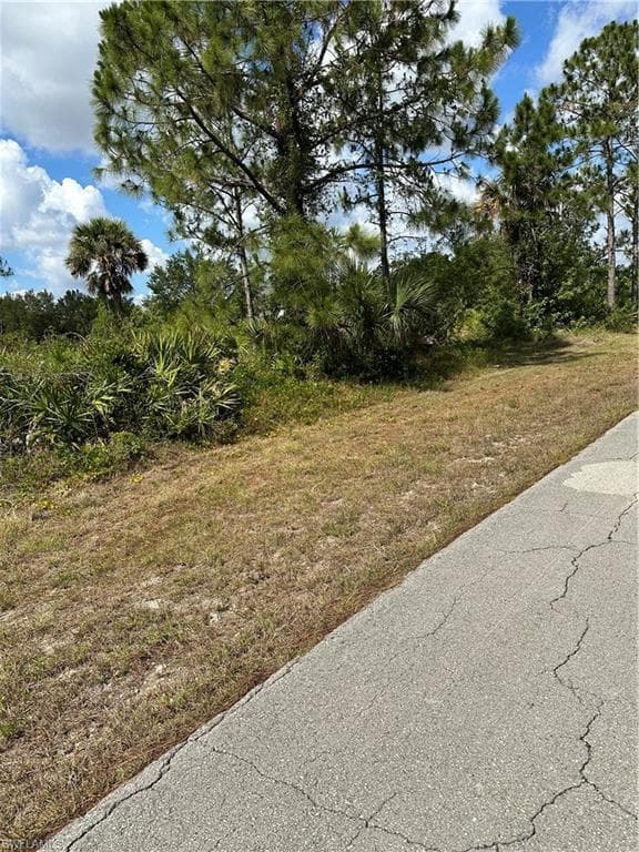 13 W 9th ST LEHIGH ACRES, FL 33972