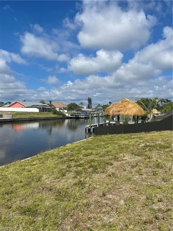 1444 SE 20th ST CAPE CORAL, FL 33990