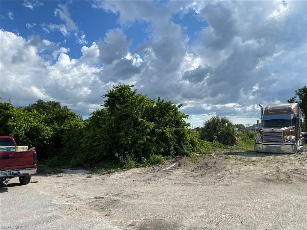 4608 Gene AVE S LEHIGH ACRES, FL 33976