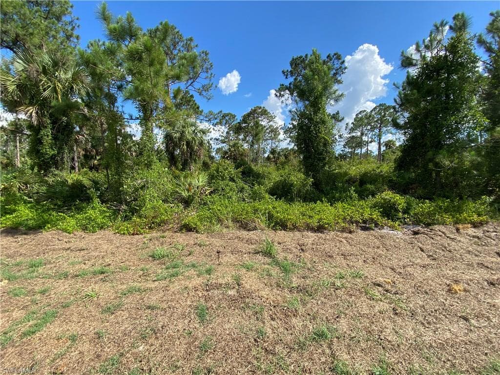 3405 73rd ST W LEHIGH ACRES, FL 33971