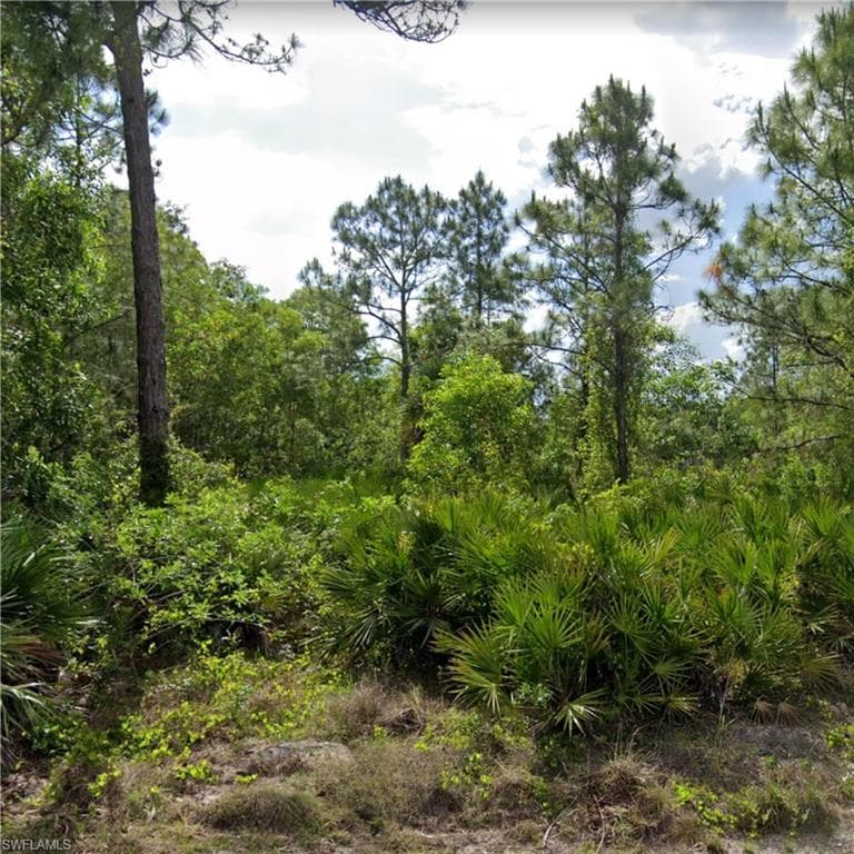 211 Moore AVE LEHIGH ACRES, FL 33936