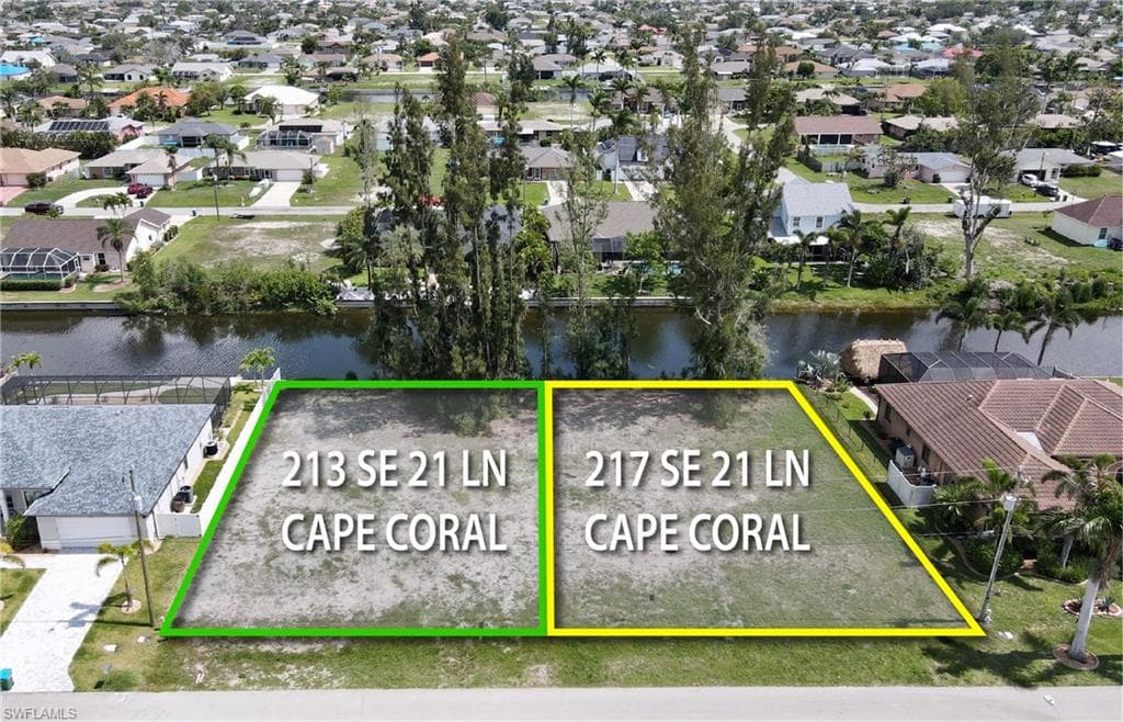 213 SE 21st LN CAPE CORAL, FL 33990