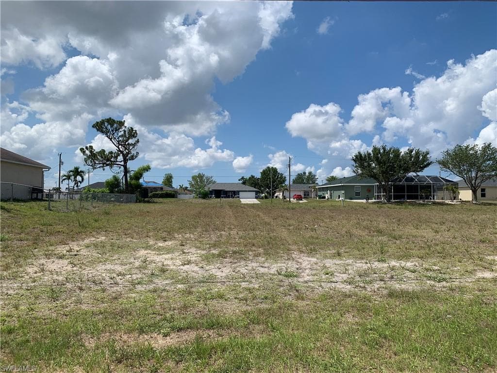 1726 NW 19th ST CAPE CORAL, FL 33993