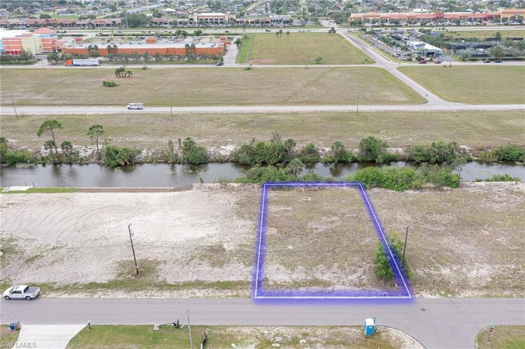 1206 SW 4th LN CAPE CORAL, FL 33991