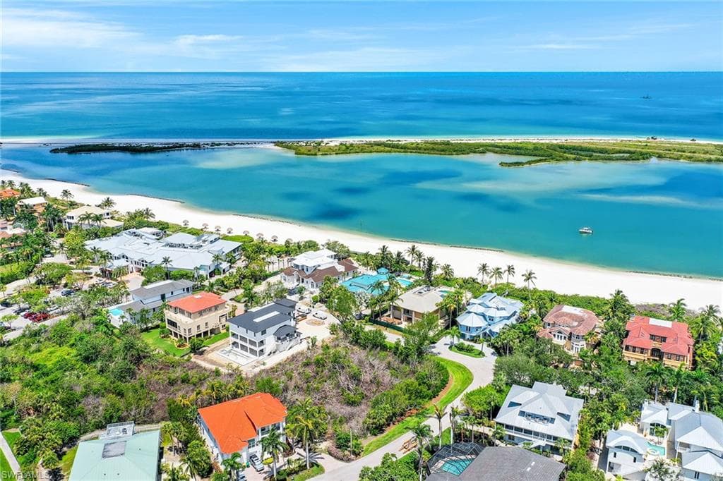 950 Sand Dune DR MARCO ISLAND, FL 34145