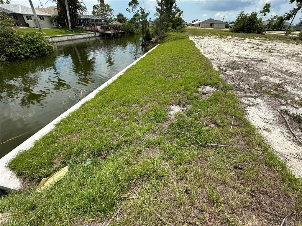 1406 NW 2nd TER CAPE CORAL, FL 33993