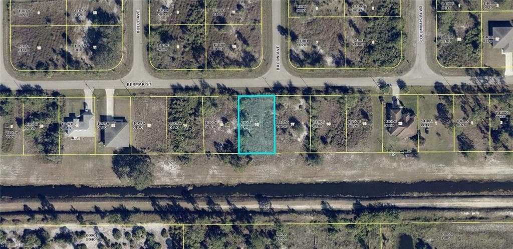 1130 Bermar ST FORT MYERS, FL 33913