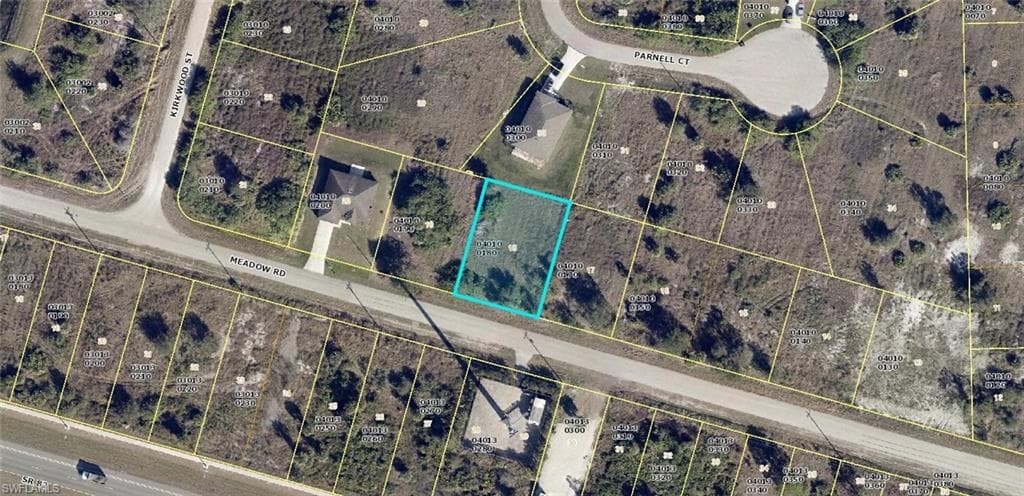 3353 Meadow RD LEHIGH ACRES, FL 33974