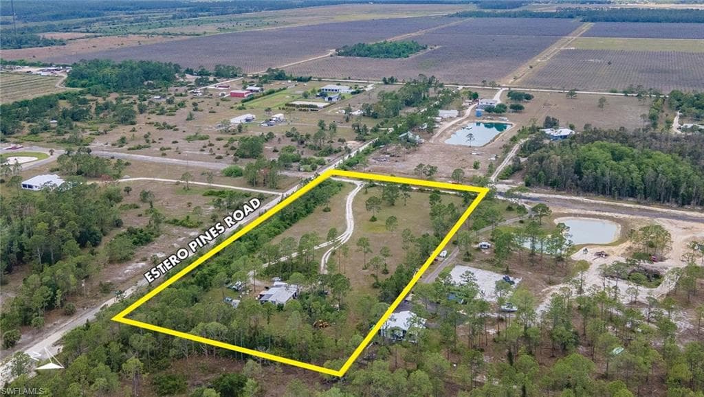 20250 Estero Pines RD ESTERO, FL 33928
