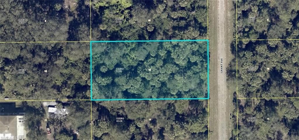 1505 Grant AVE LEHIGH ACRES, FL 33972