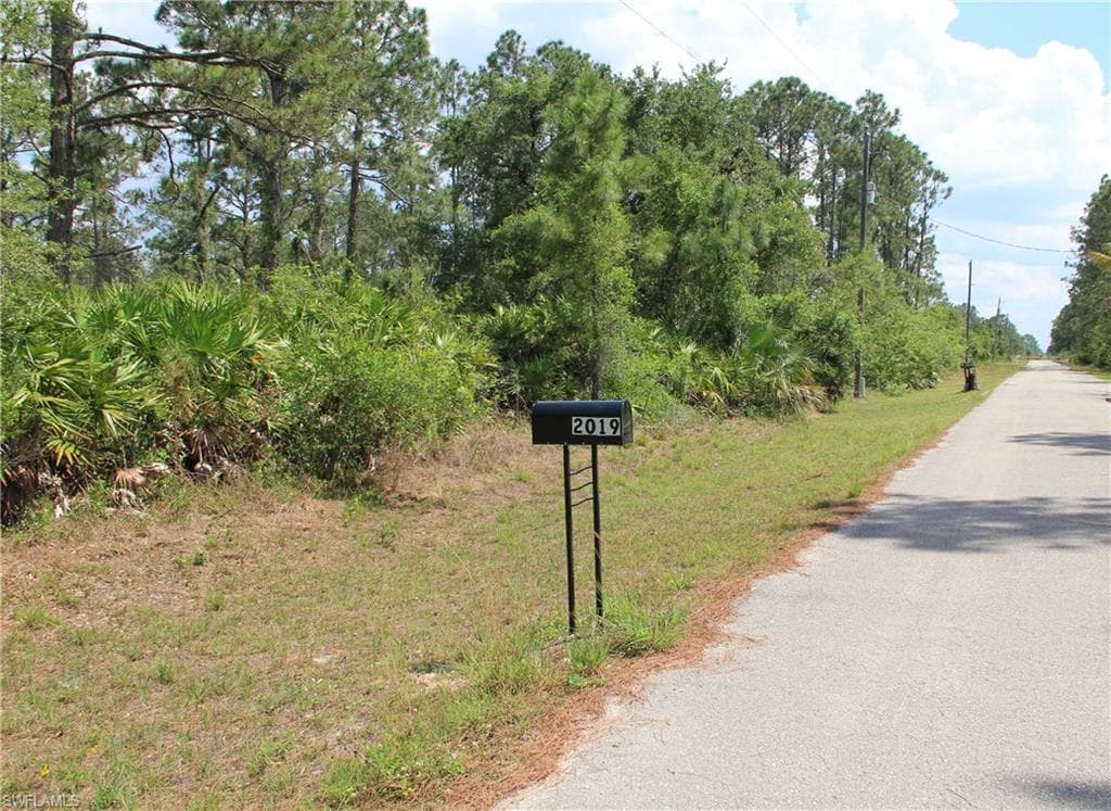 2019 Monroe AVE ALVA, FL 33920