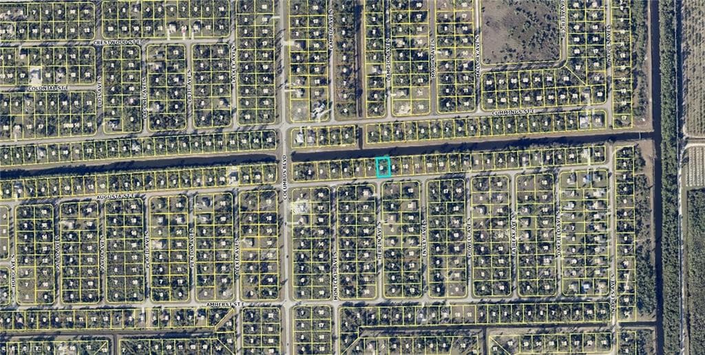 1215 Augusta ST E LEHIGH ACRES, FL 33974