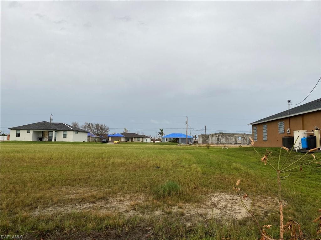 1421 Santa Barbara BLVD N CAPE CORAL, FL 33993