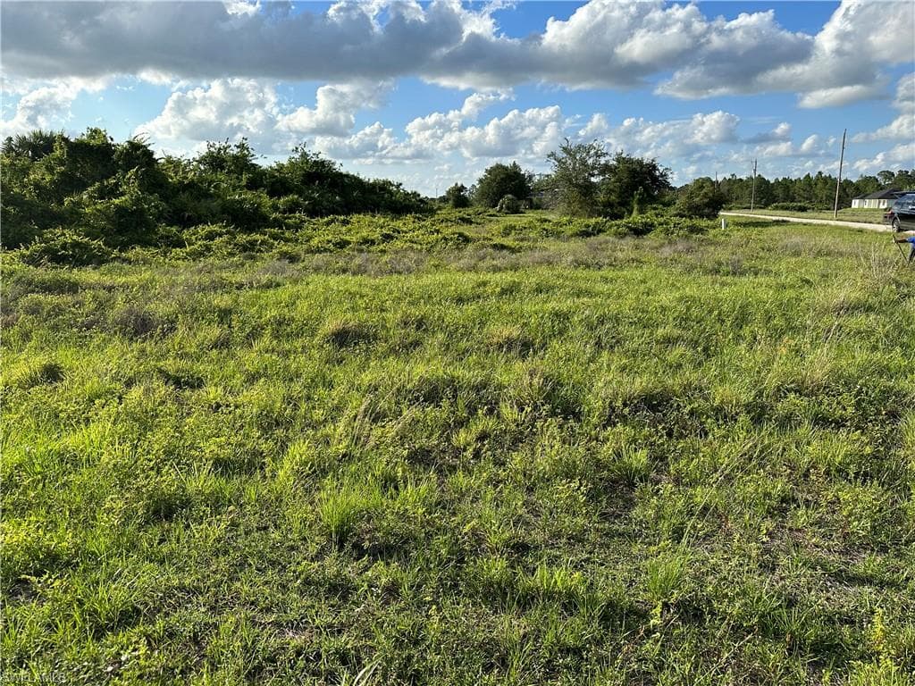 744 Oakridge AVE S LEHIGH ACRES, FL 33974
