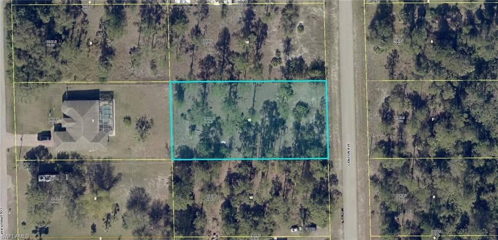 511 Canton AVE LEHIGH ACRES, FL 33972