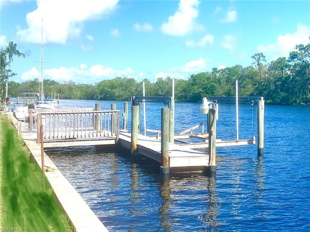 3812 Riviera CIR BONITA SPRINGS, FL 34134