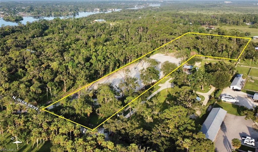 18261 N Olga DR ALVA, FL 33920