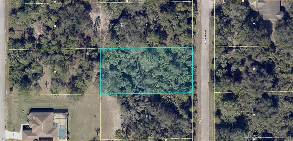 405 Cleveland AVE LEHIGH ACRES, FL 33936