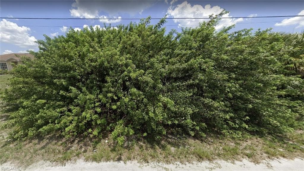 2803 48th ST SW LEHIGH ACRES, FL 33976
