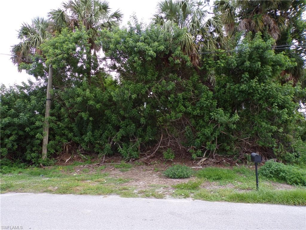 Tupelo AVE NORTH PORT, FL 34286