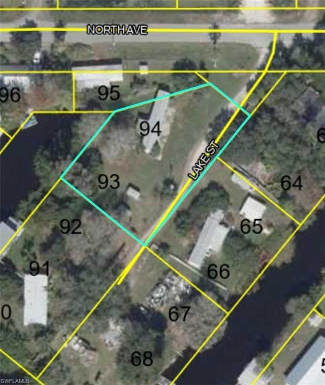 1032 Lake ST MOORE HAVEN, FL 33471