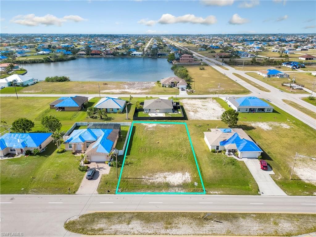 1518 Nelson RD N CAPE CORAL, FL 33993