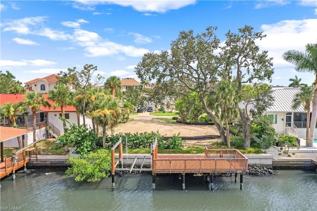405 Germain AVE NAPLES, FL 34108
