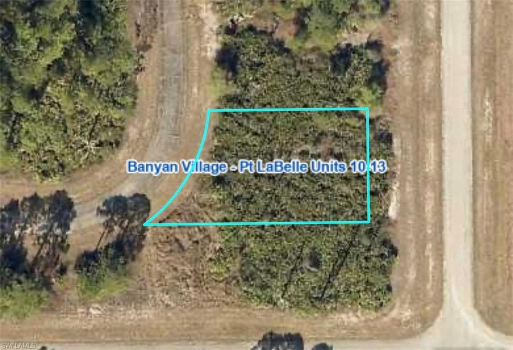 132 HORSESHOE LOOP LABELLE, FL 33935