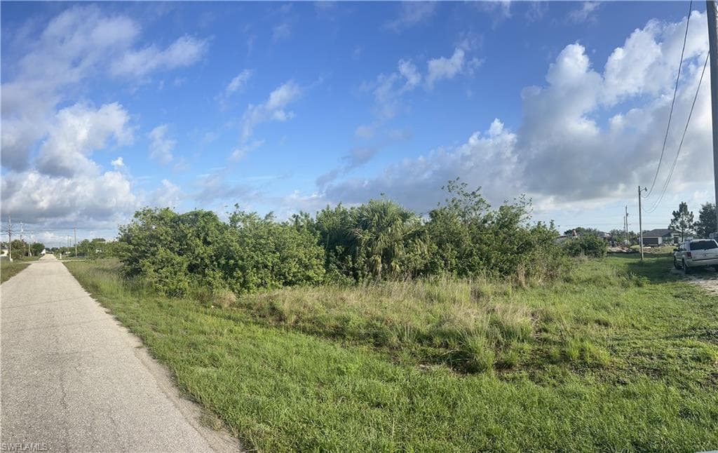 4114 20th ST SW LEHIGH ACRES, FL 33976