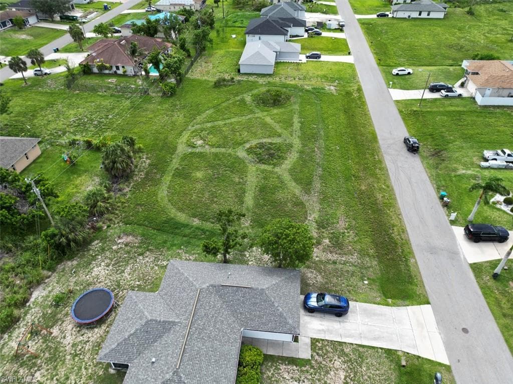 214 NW 5th ST CAPE CORAL, FL 33993