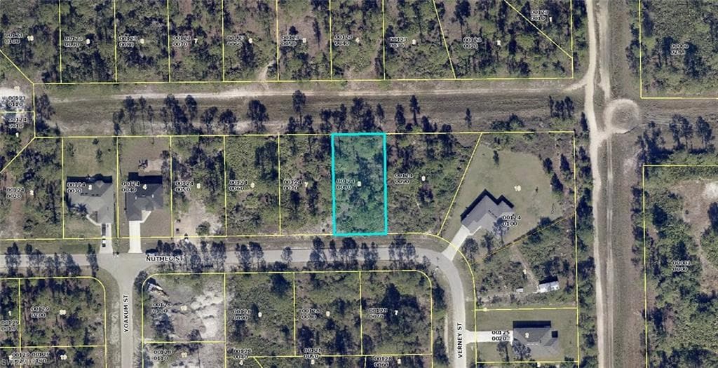 370 Nutmeg ST LEHIGH ACRES, FL 33972
